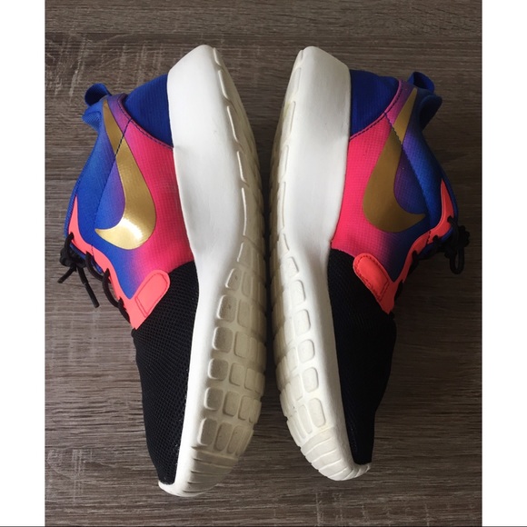 SOLD VIA MERC! NIKE ROSHE RUN HYPERFUSE PREMIUM - Picture 3 of 8